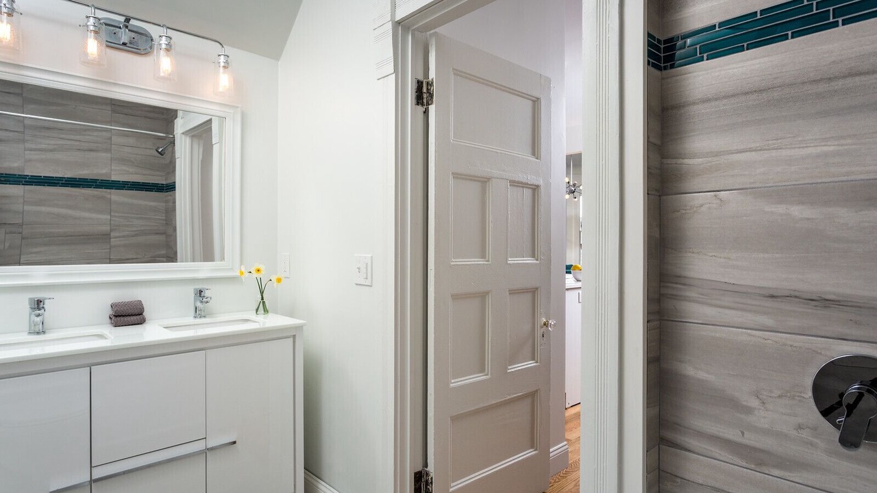 Photo of Bathroom in Historic Hill