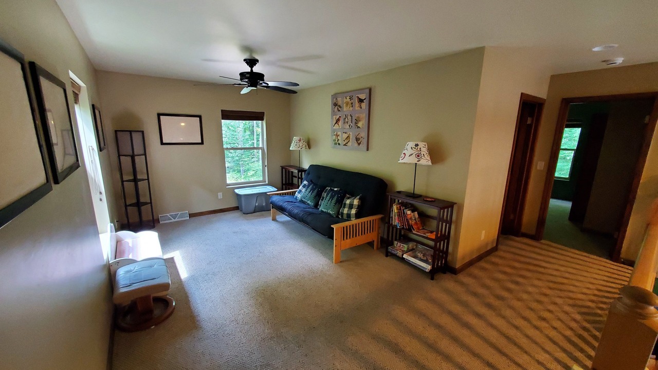 Photo of Livingroom in Armstrong Creek