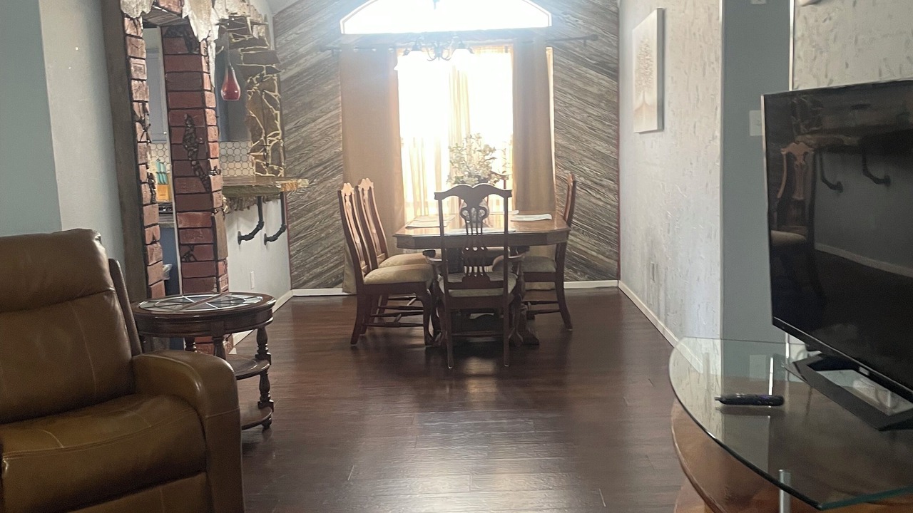 Photo of Livingroom in Rowlett