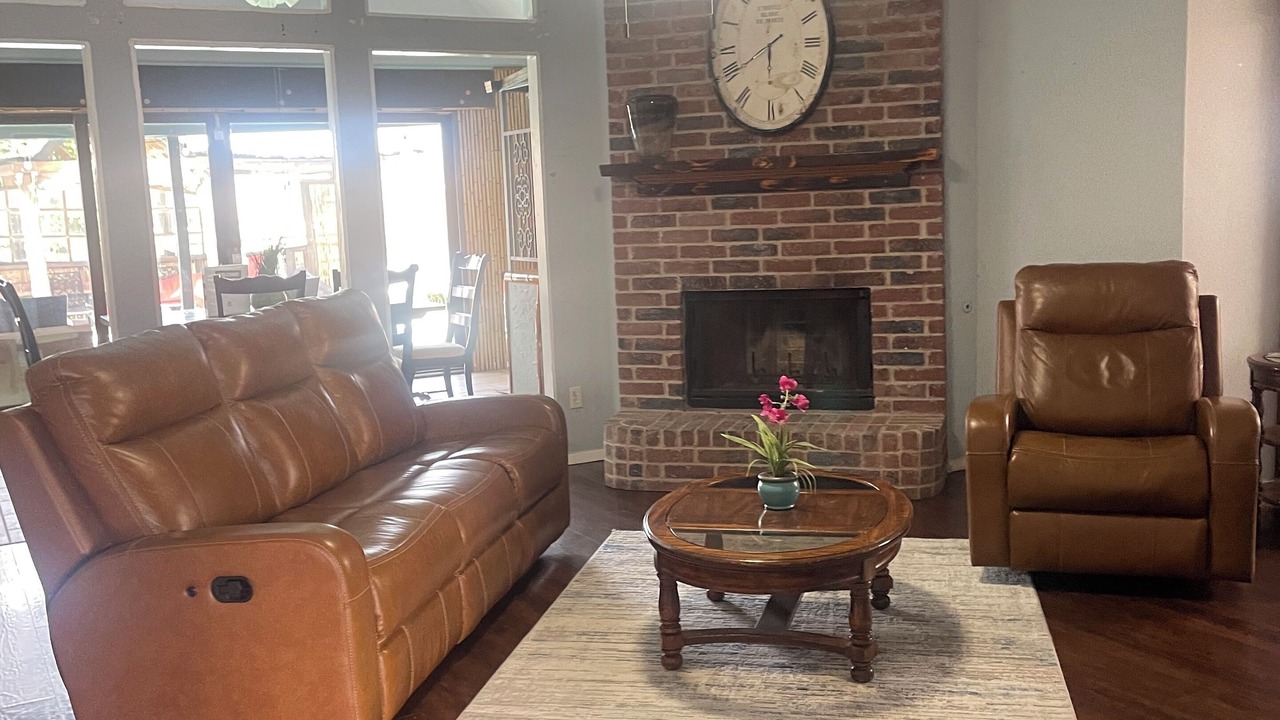 Photo of Livingroom in Rowlett