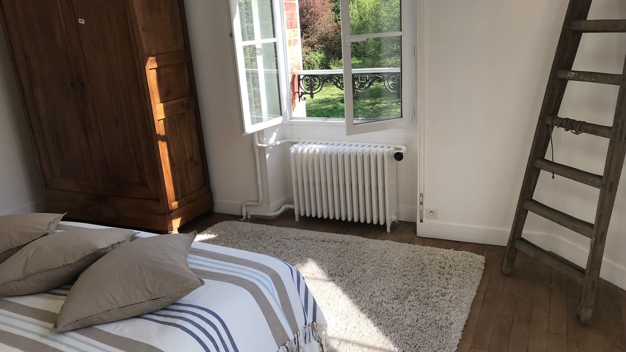 Photo of Bedroom in Salbris