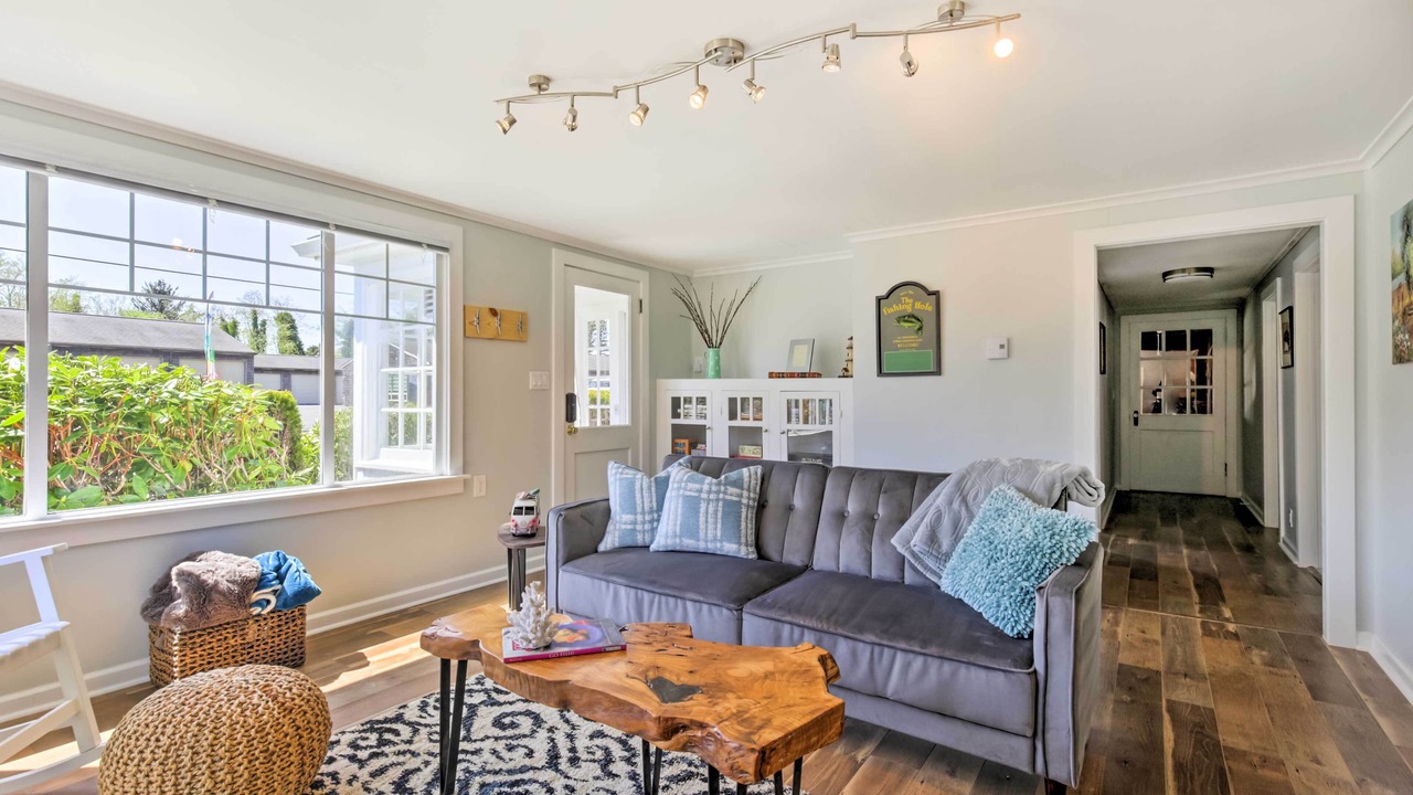 Photo of Livingroom in Netarts