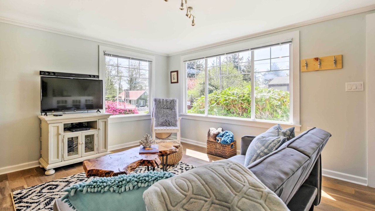 Photo of Livingroom in Netarts
