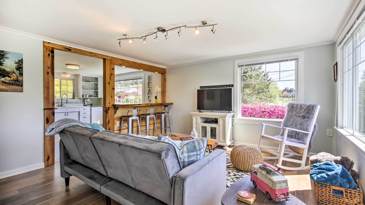 Photo of Bedroom in Netarts