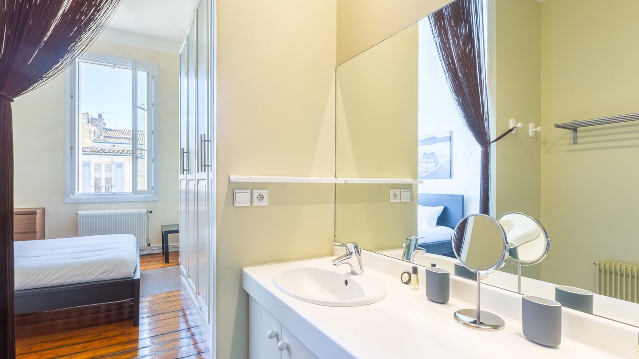Photo of Bathroom in Saint Seurin - Fondaudege