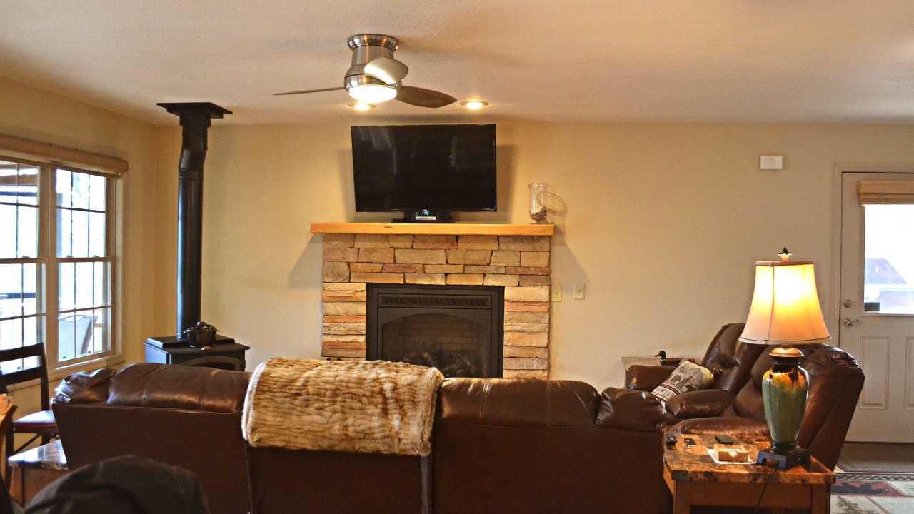 Photo of Bedroom in Hiawassee