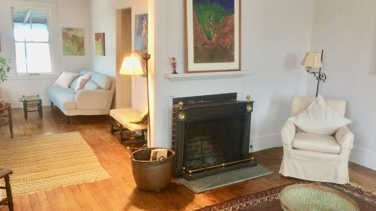 Photo of Livingroom in Lyndeborough