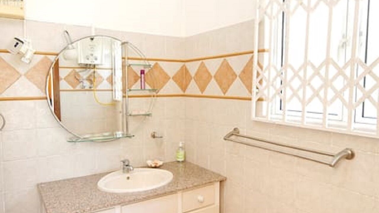 Photo of Bathroom in Tombeau Bay