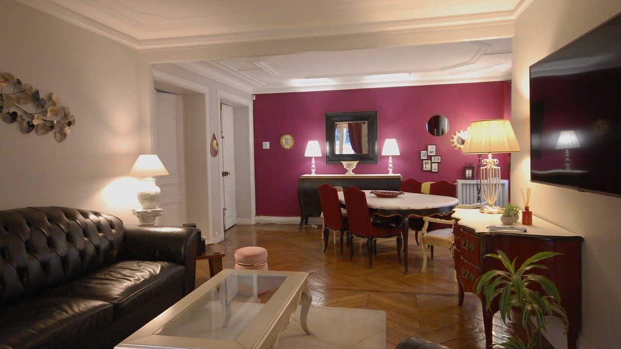 Photo of Livingroom in 8th Arrondissement