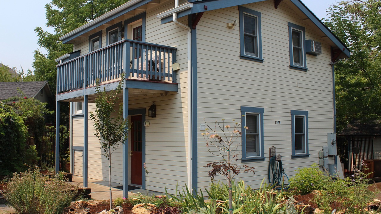 Photo of Outdoor in Siskiyou-Hargadine Historic District