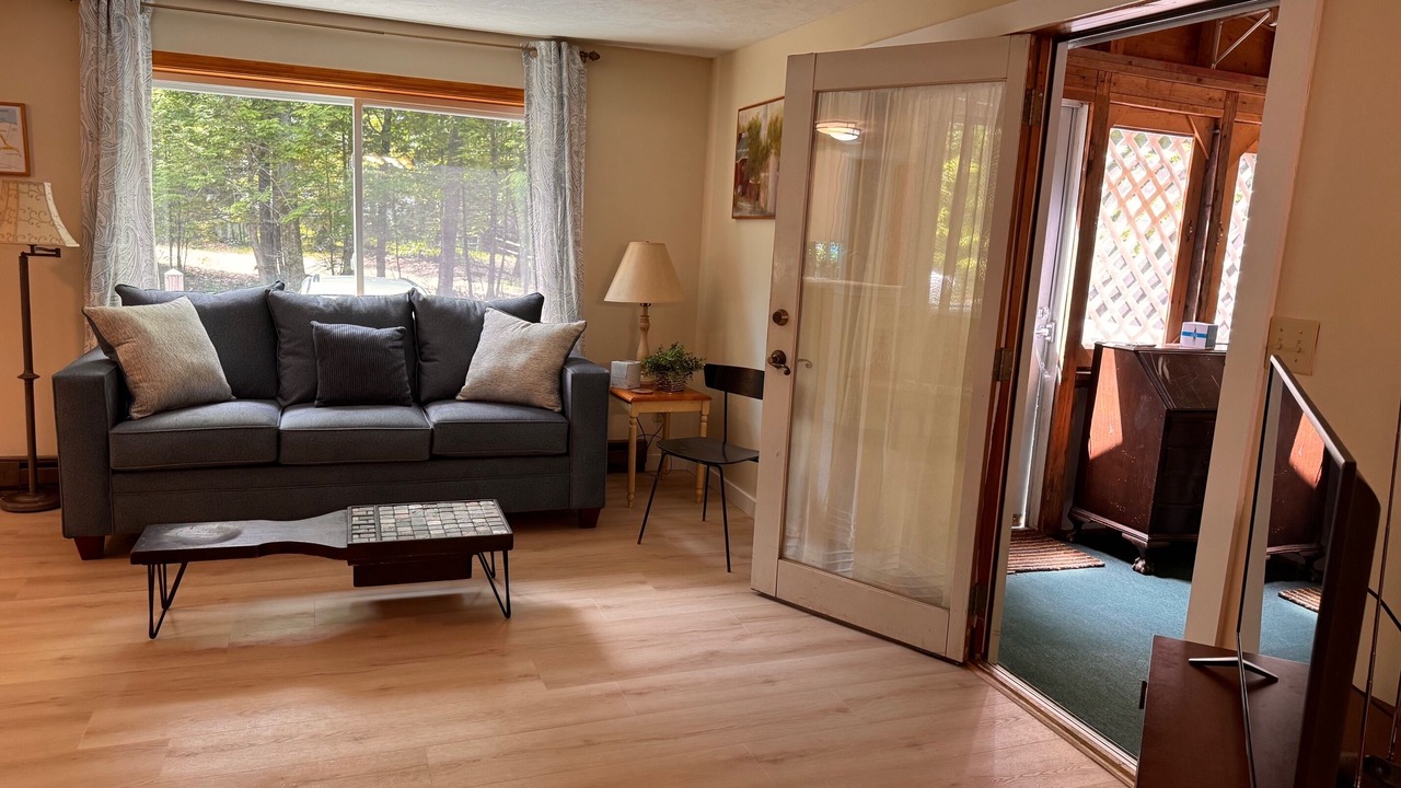 Photo of Livingroom in South Casco