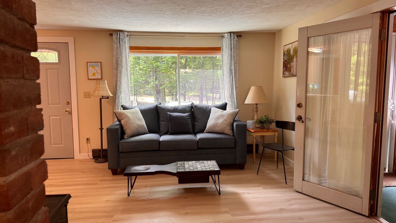 Photo of Livingroom in South Casco