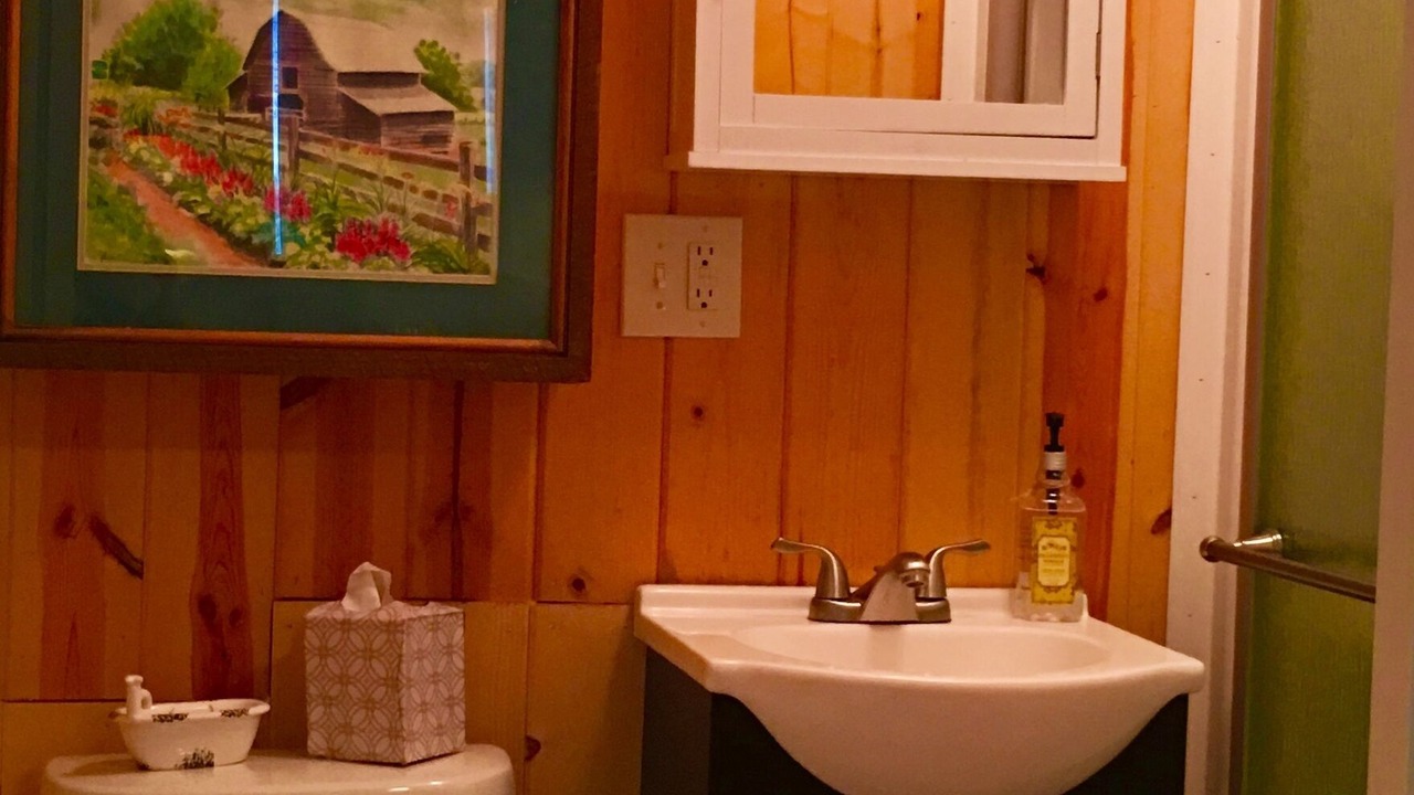 Photo of Bathroom in Clayton