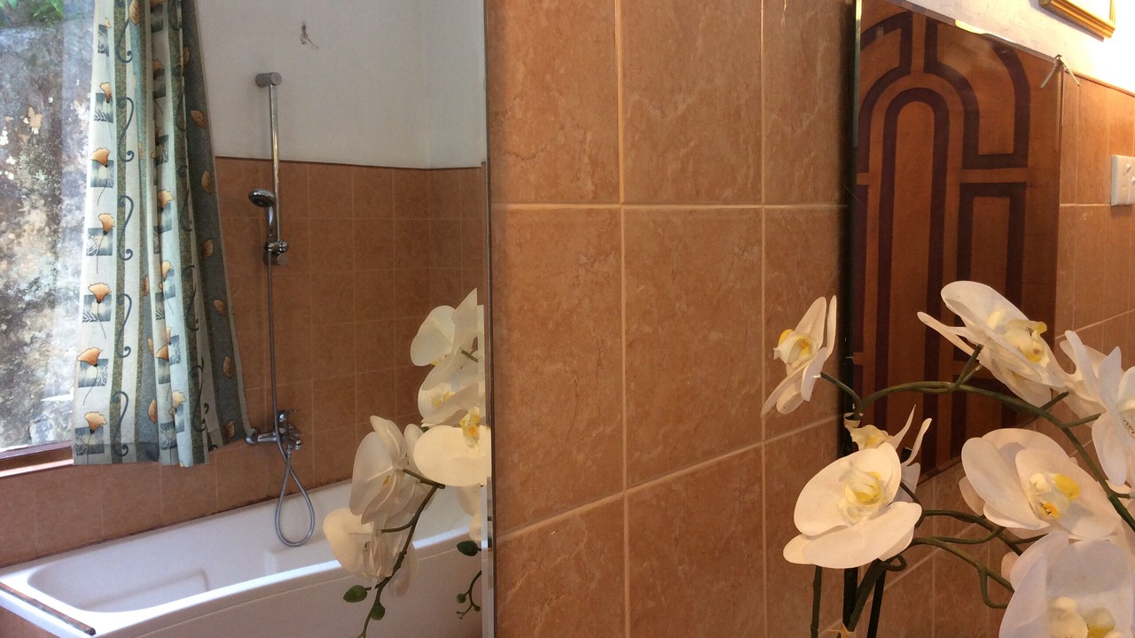 Photo of Bathroom in Kandy