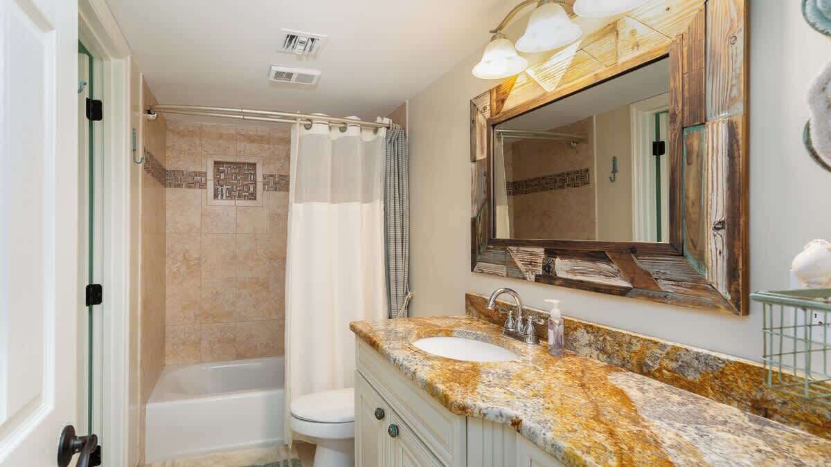 Photo of Bathroom in Tavernier