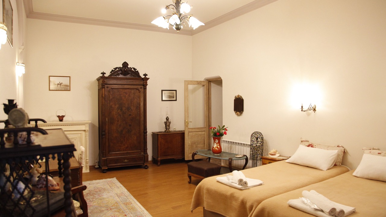 Photo of Bedroom in mtatsminda