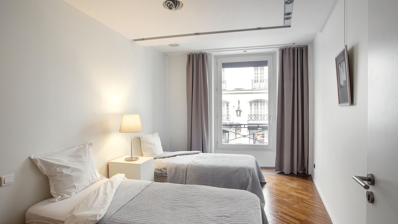 Photo of Bedroom in 8th Arrondissement
