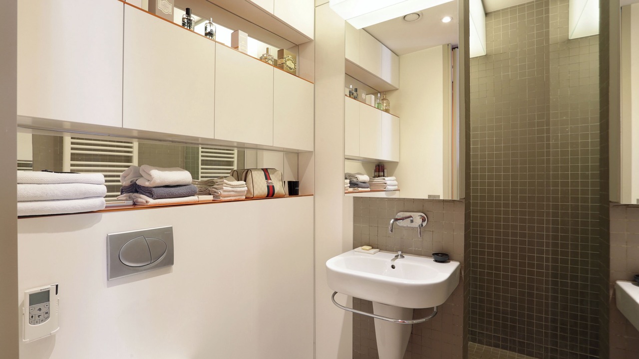 Photo of Bathroom in 8th Arrondissement