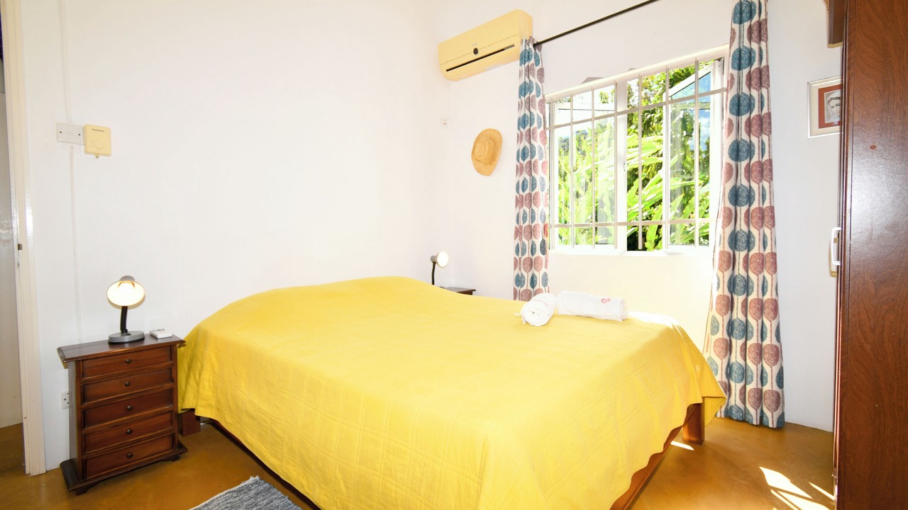 Photo of Bedroom in Oyster Bay