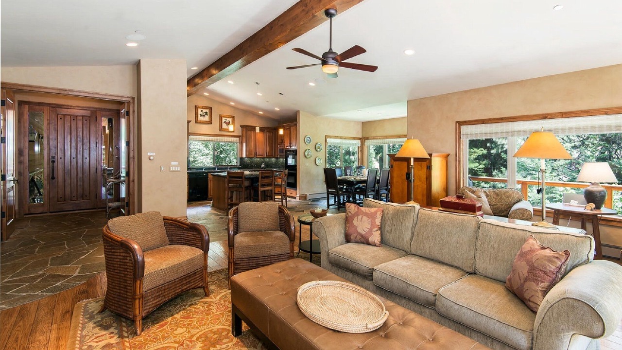 Photo of Livingroom in Incline Village