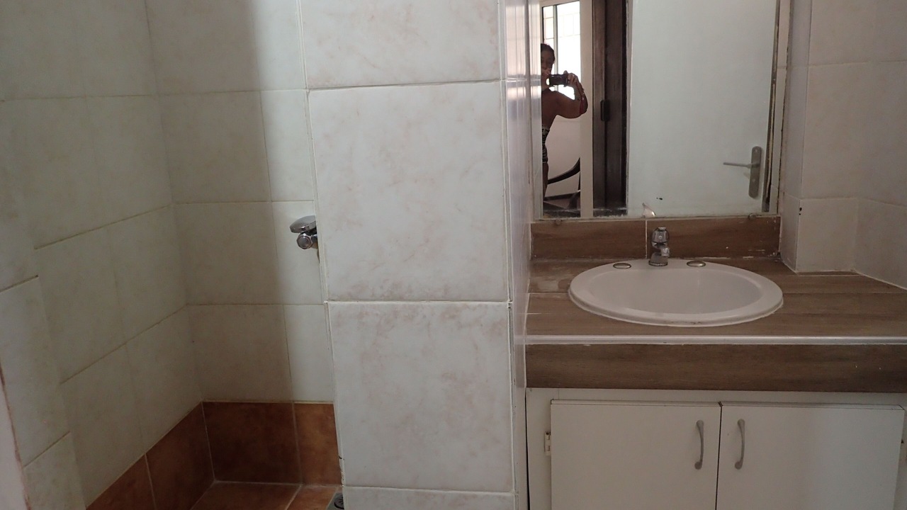 Photo of Bathroom in Saly