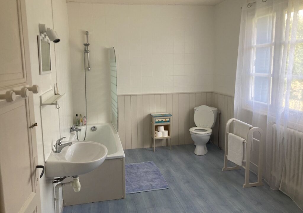 Photo of Bathroom in Jumilhac-le-Grand
