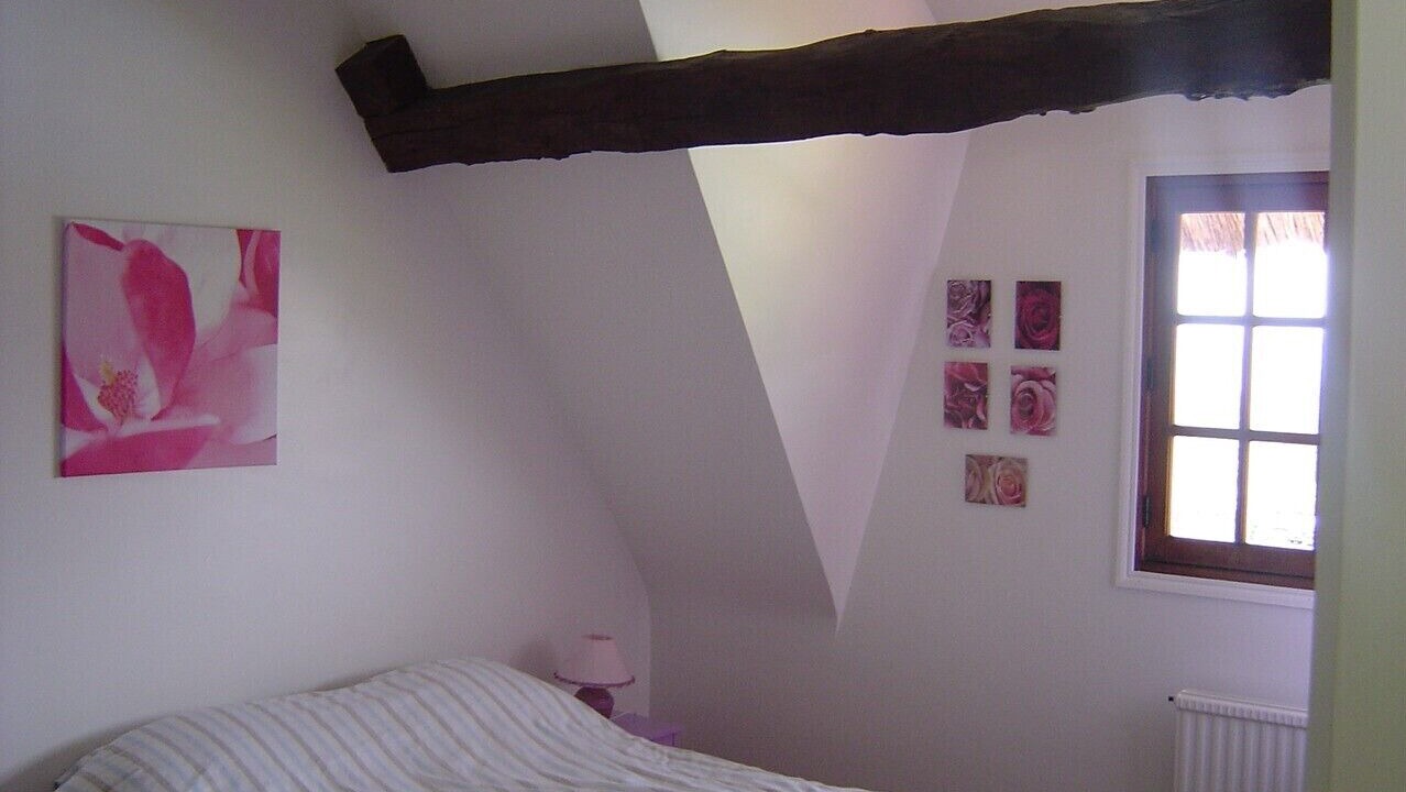Photo of Bedroom in Saint-Martin-aux-Chartrains