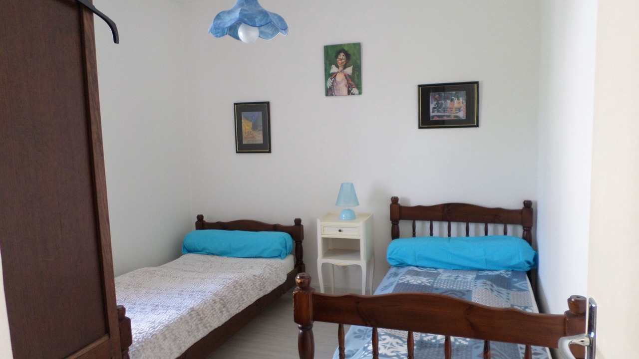 Photo of Bedroom in Plonevez-Porzay