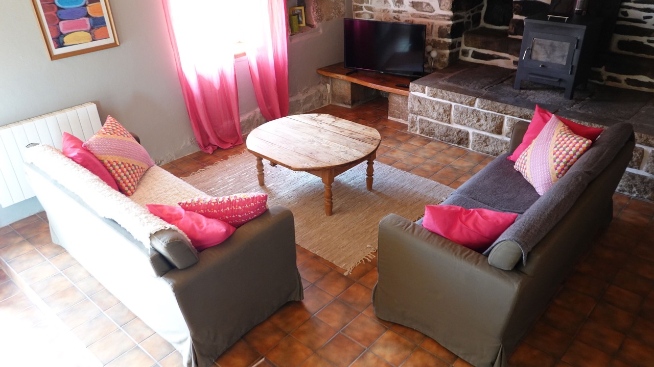 Photo of Livingroom in Dineault
