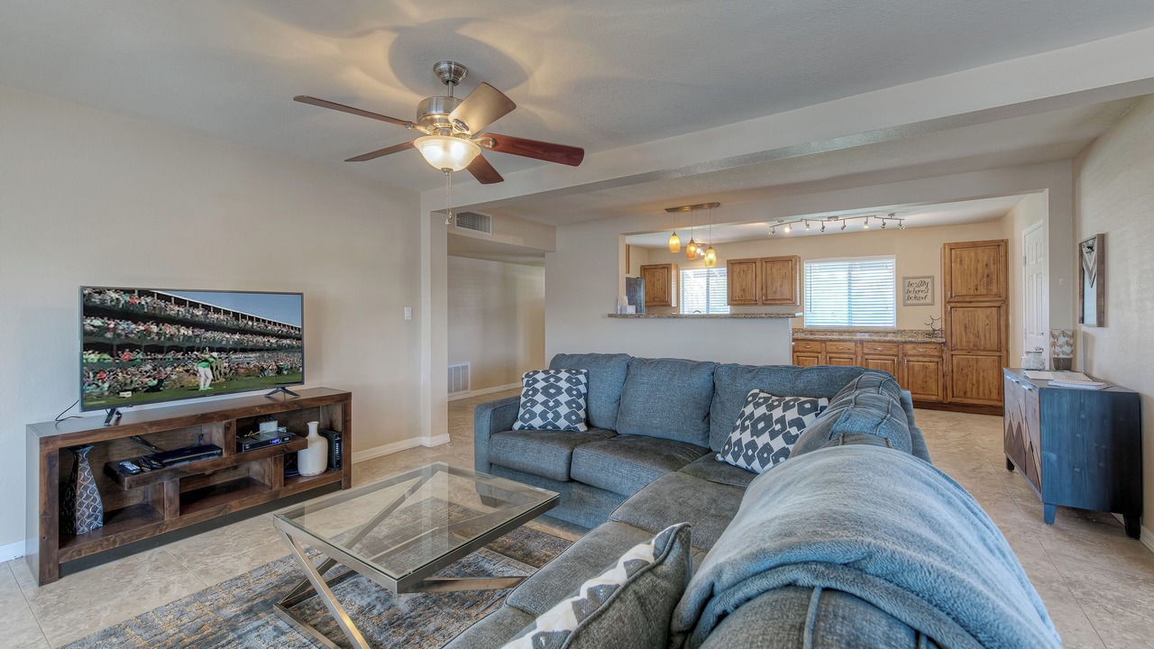 Photo of Livingroom in Cox Heights