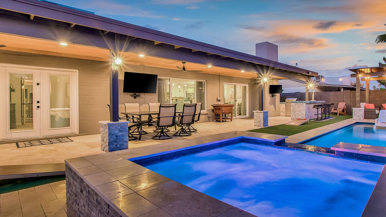 Photo of Outdoor in Paradise Valley Village