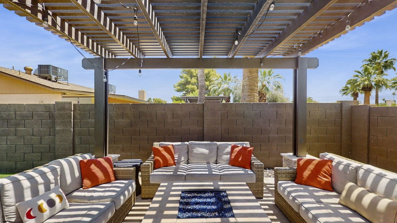 Photo of Patio Balcony in Paradise Valley Village
