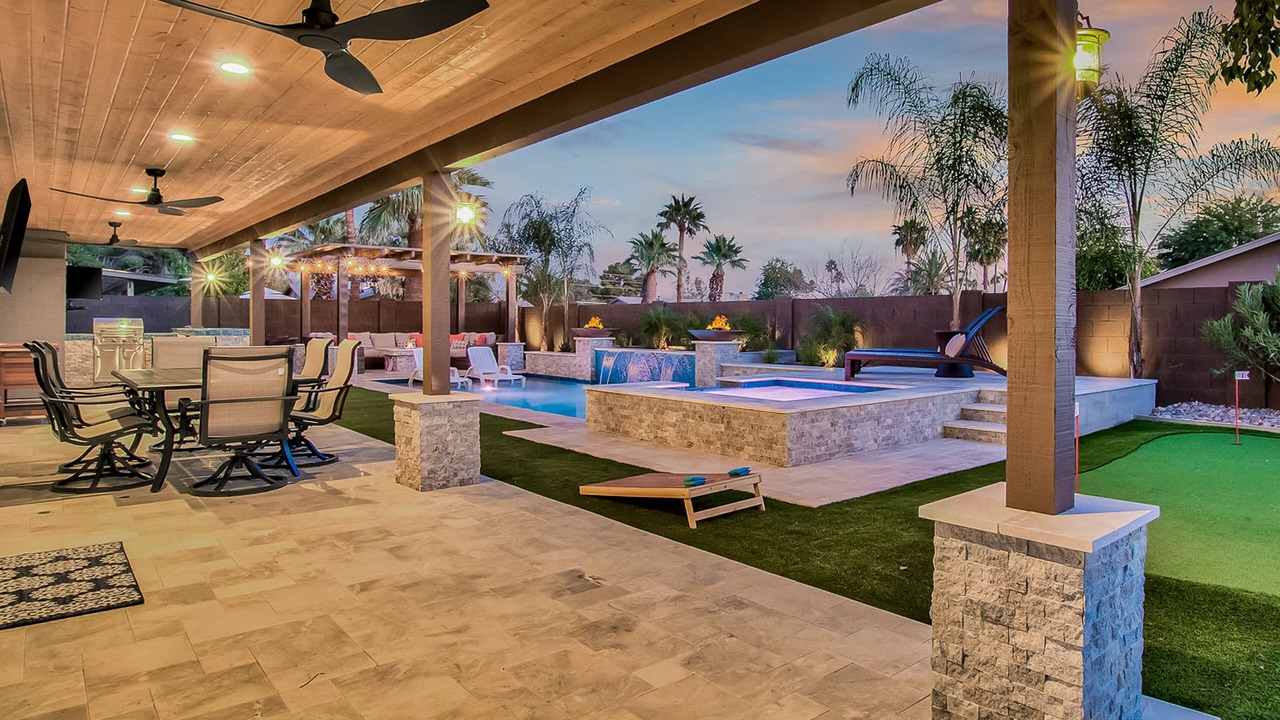 Photo of Outdoor in Paradise Valley Village
