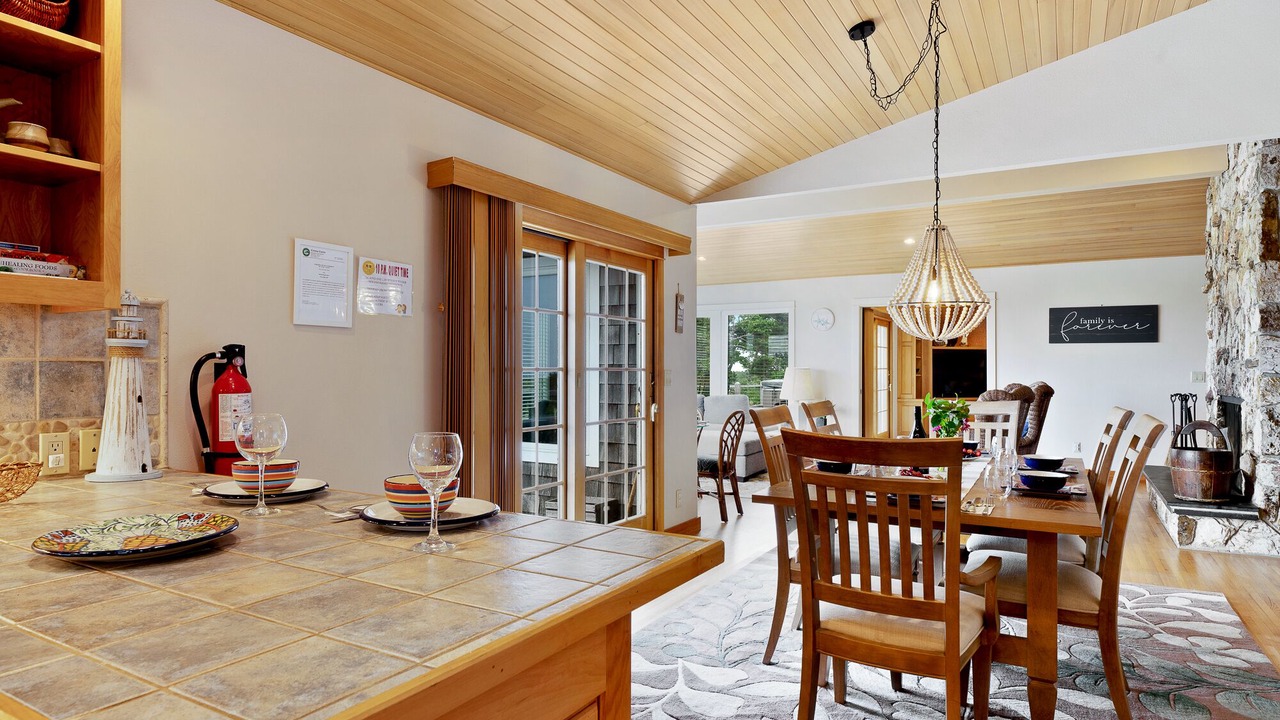 Photo of Bedroom in Surf Pines
