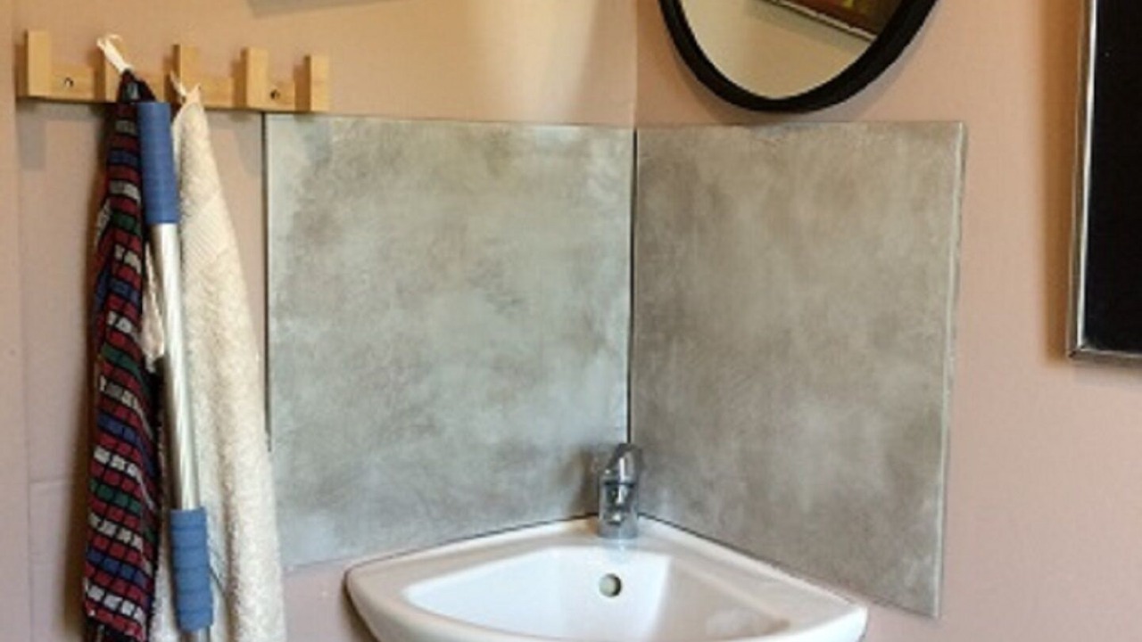 Photo of Bathroom in Nazelles-Negron