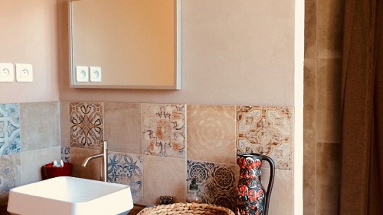 Photo of Bathroom in Nazelles-Negron