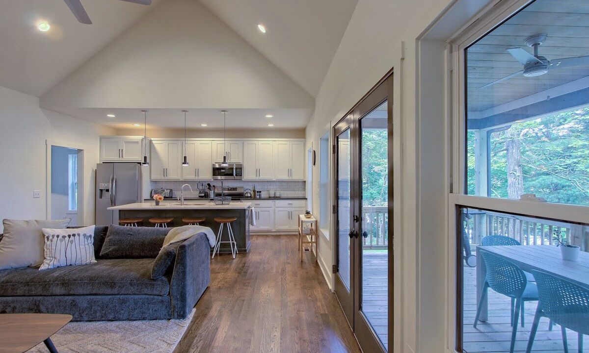 Photo of Bedroom in Hiawassee