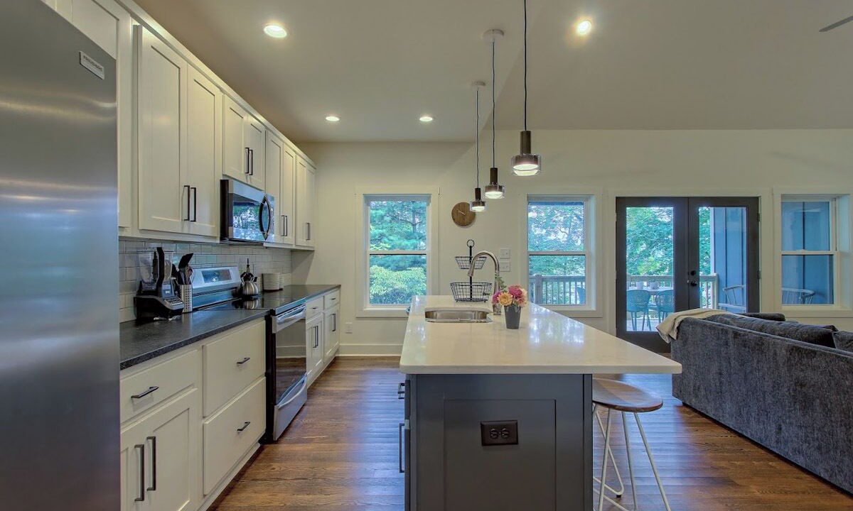 Photo of Bedroom in Hiawassee