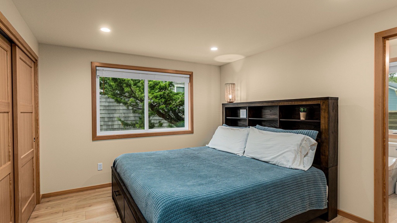 Photo of Bedroom in Manzanita