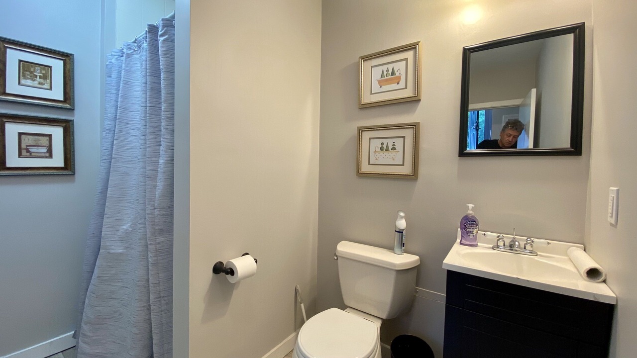 Photo of Bathroom in Bonnet Shores