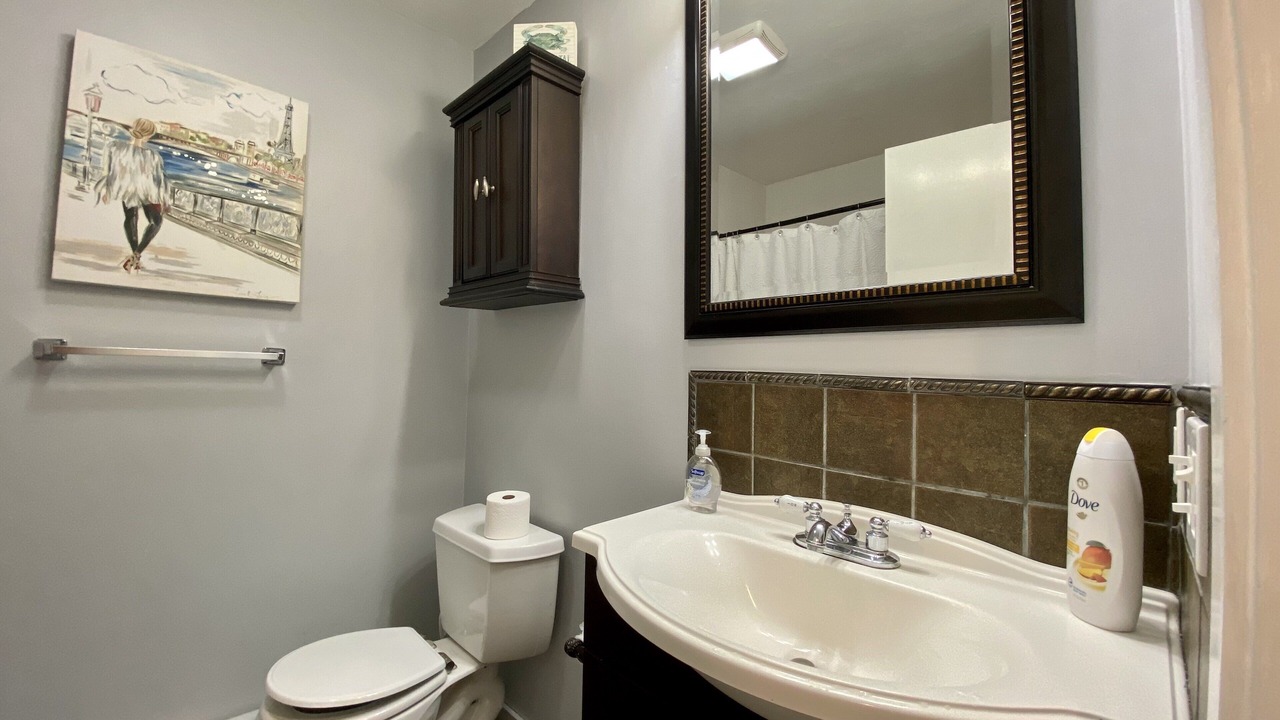 Photo of Bathroom in Bonnet Shores