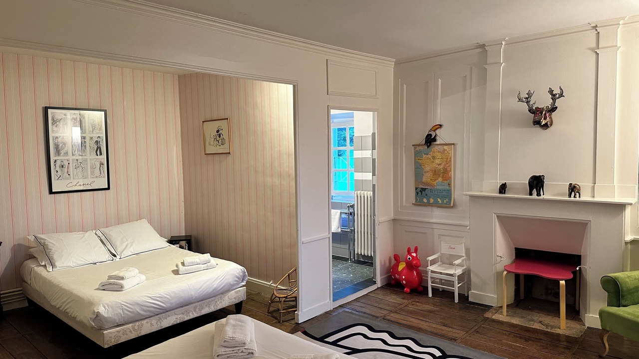 Photo of Bedroom in Saint-Victurnien