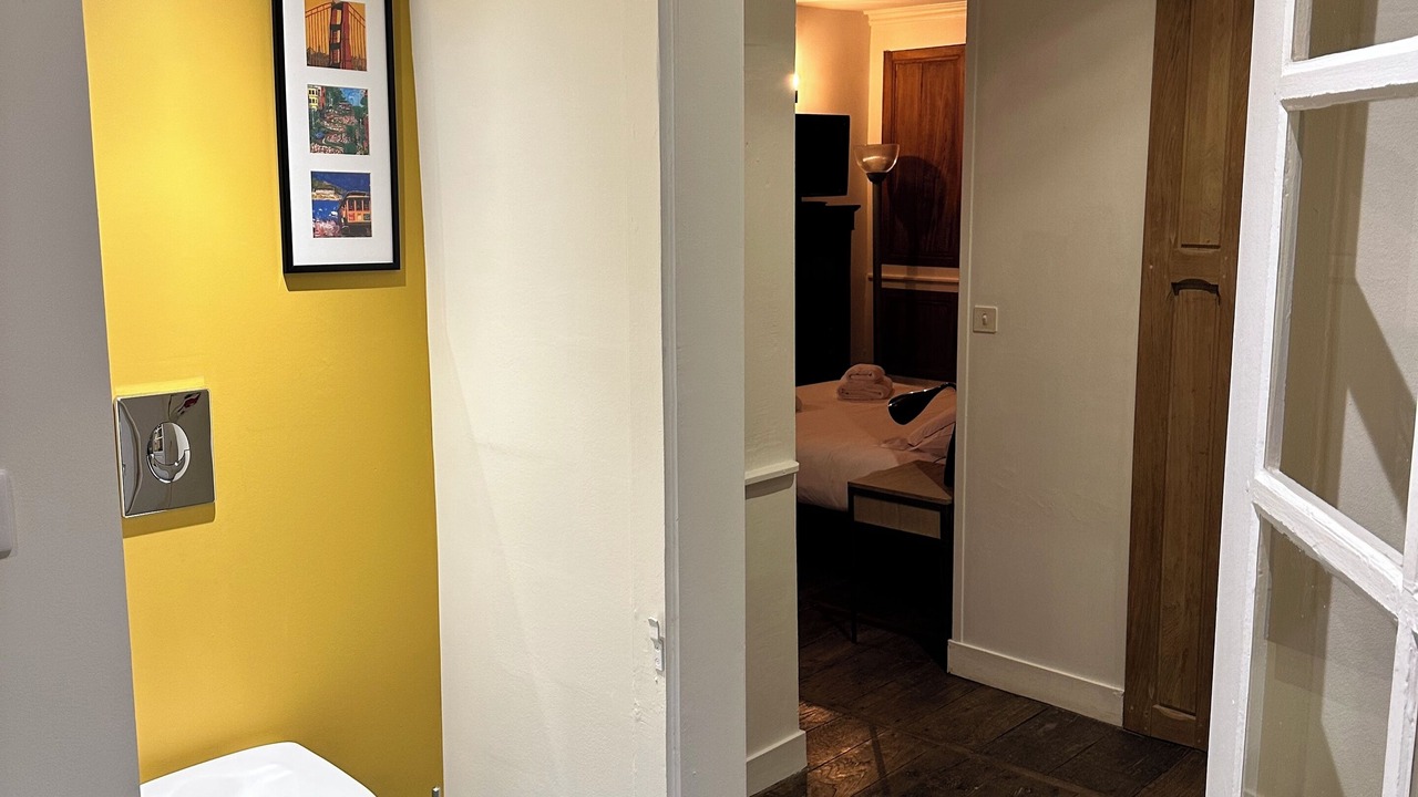 Photo of Bathroom in Saint-Victurnien