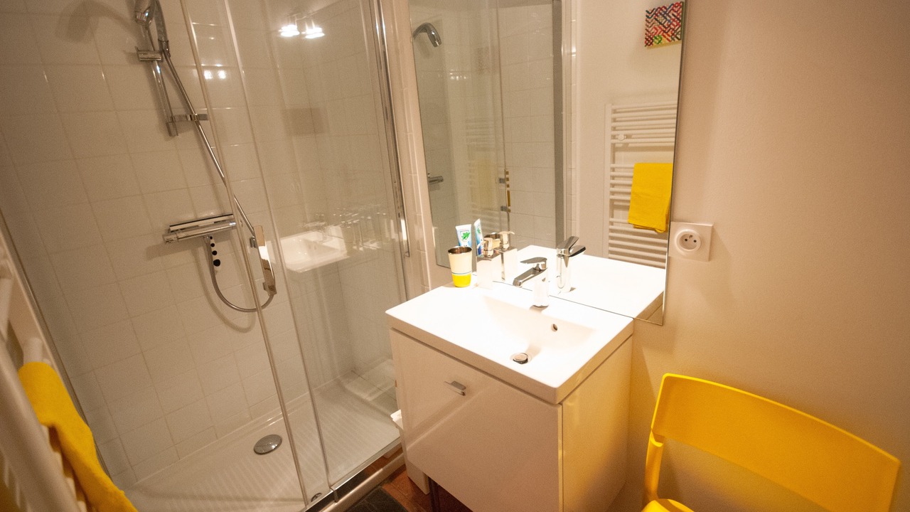 Photo of Bathroom in Etables-sur-Mer