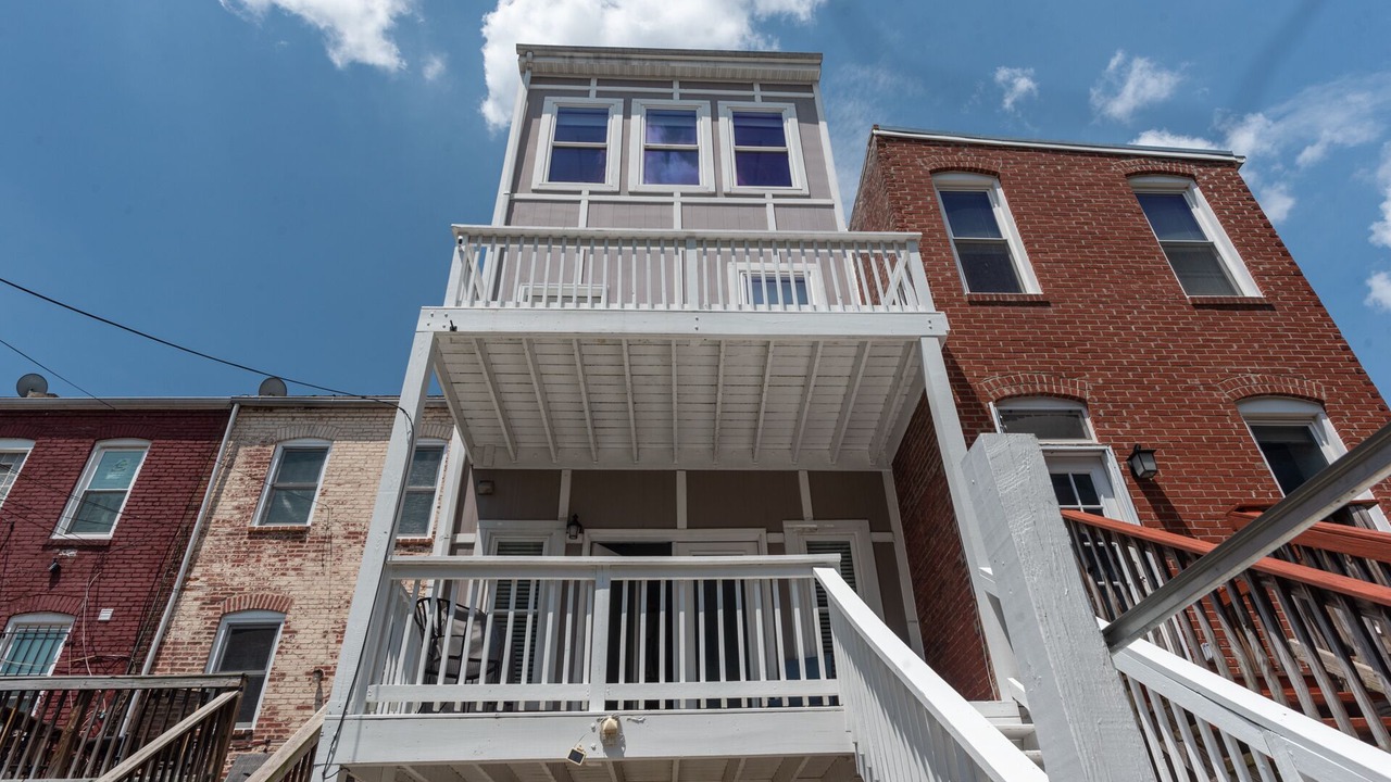 Photo of Outdoor in Near Northeast