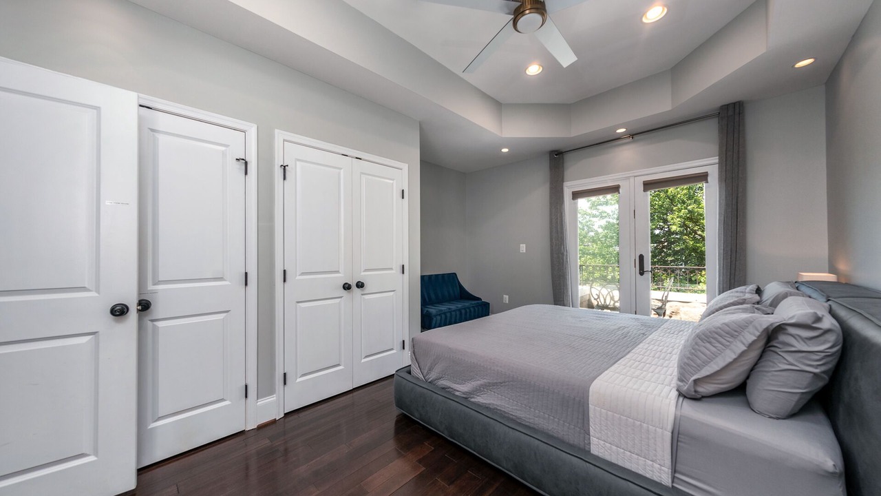Photo of Bedroom in Near Northeast