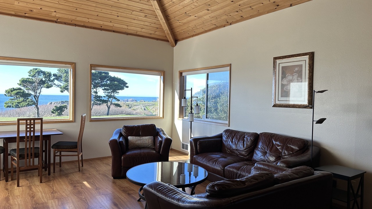 Photo of Bedroom in Bandon