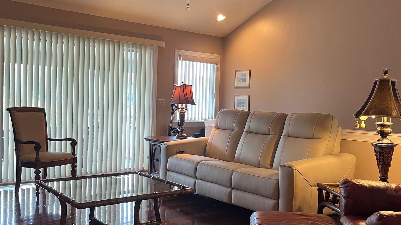 Photo of Livingroom in Nantahala Bay