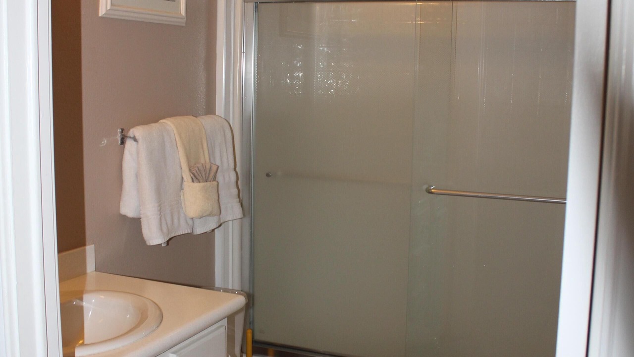 Photo of Bathroom in Marathon