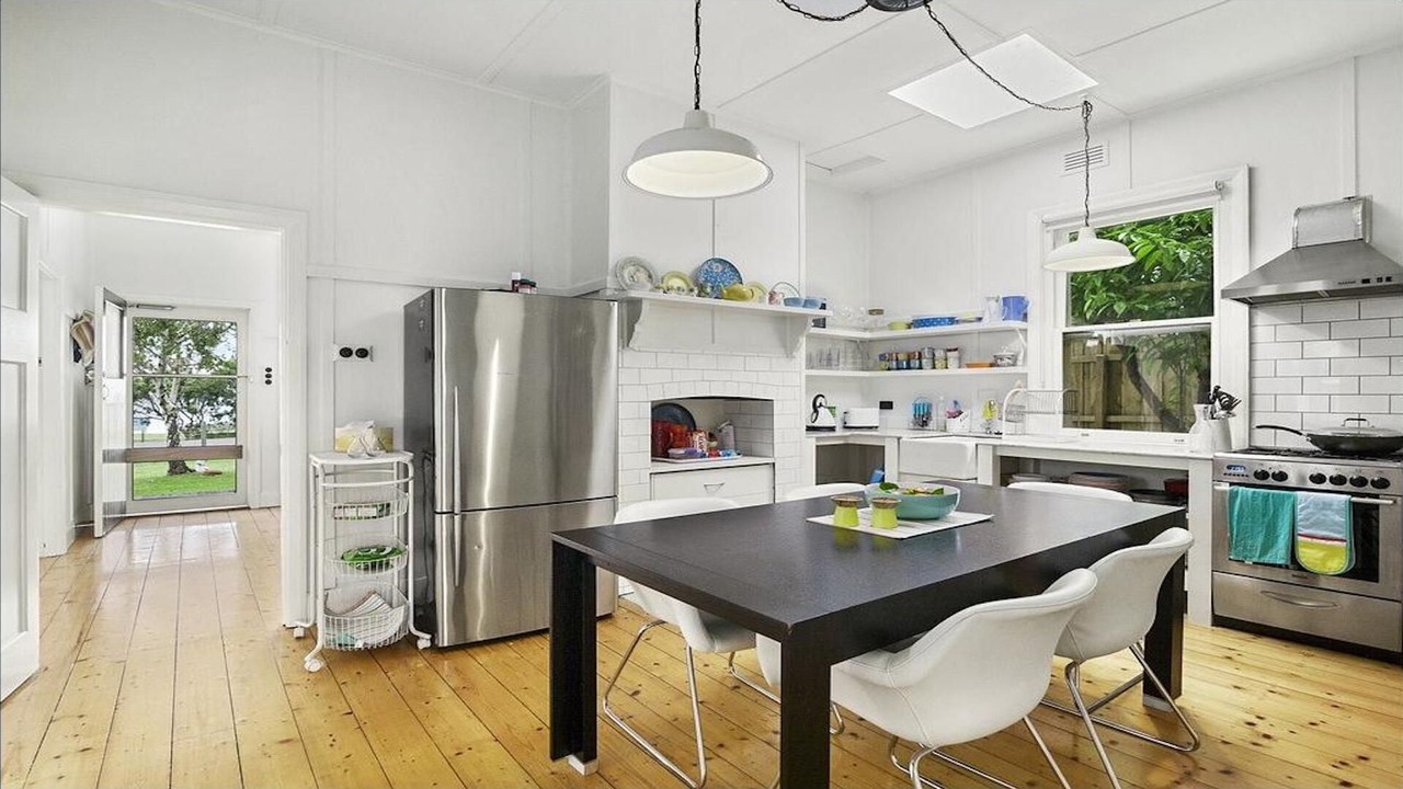 Photo of Kitchen in Indented Head